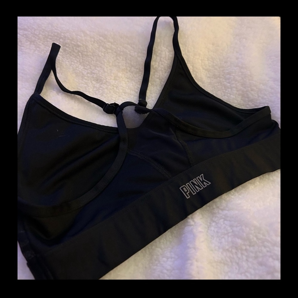 VICTORIA’S SECRET PINK SPORTS BRA